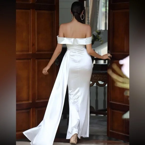 brand new wedding dress - Picture 4 of 5